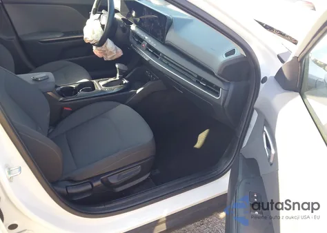 2025 Kia K4 Lxs z USA, uszkodzony, nr VIN 3KPFT4DE0SE091909